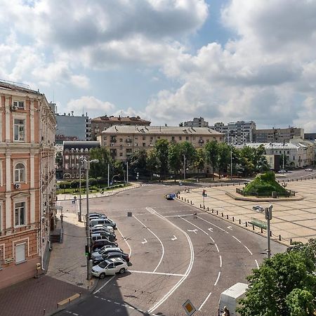 View On Sofievskaya Square Apartment Kiev Ngoại thất bức ảnh