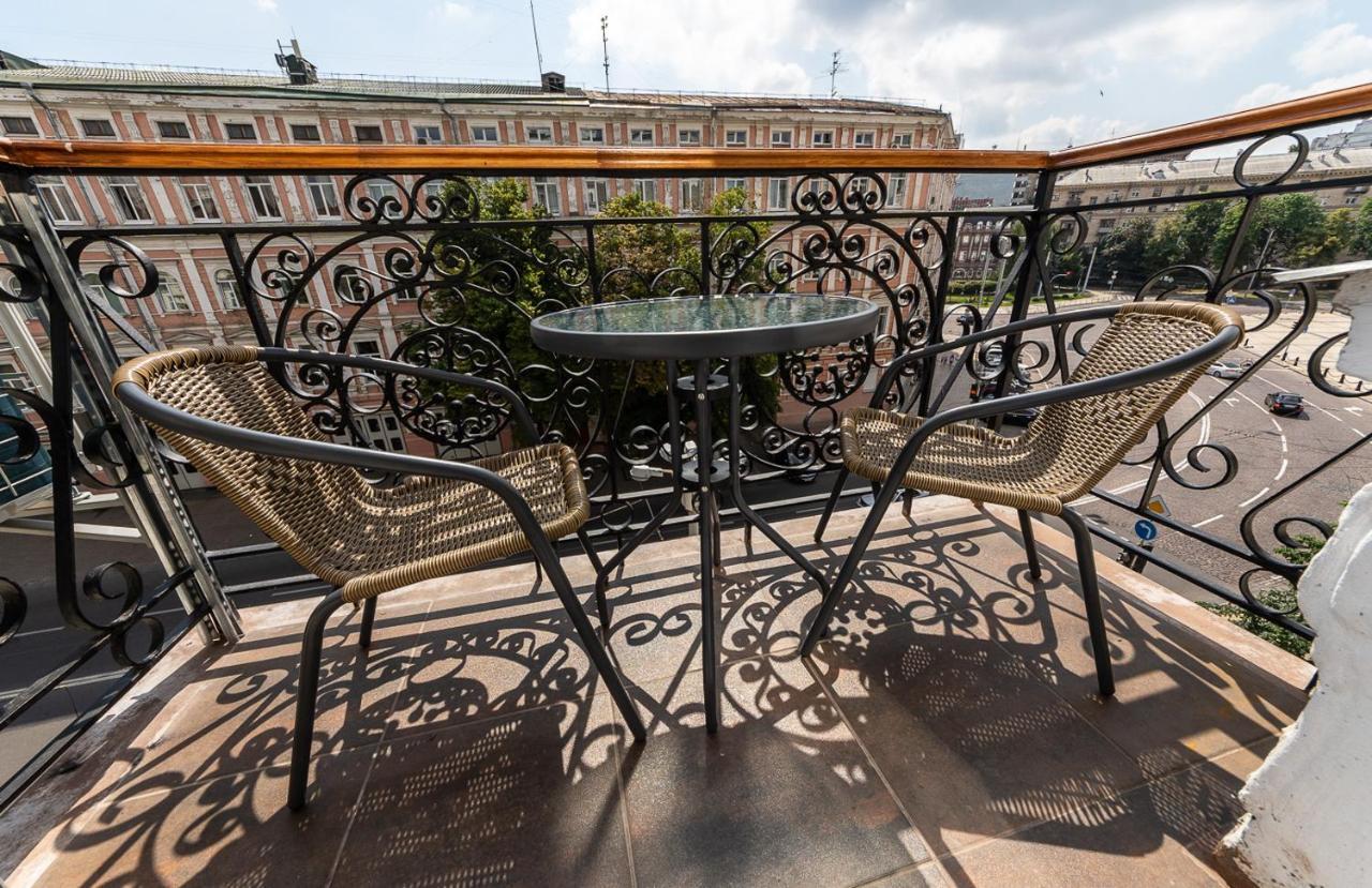View On Sofievskaya Square Apartment Kiev Ngoại thất bức ảnh