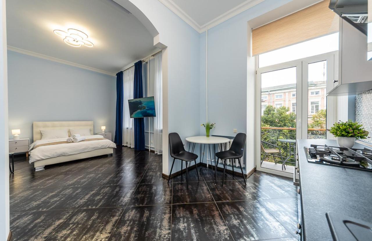 View On Sofievskaya Square Apartment Kiev Ngoại thất bức ảnh